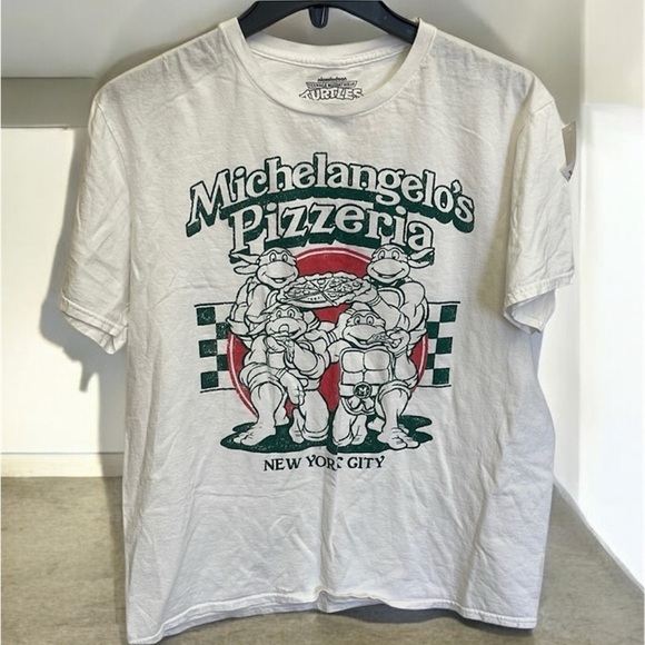 Nickelodeon Other - Nickelodeon White and Green Short Sleeve Tee